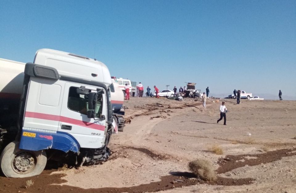 شمار کشتههای تصادف محور نهبندان به ۵نفر رسید شمار کشتههای تصادف محور نهبندان به ۵نفر رسید