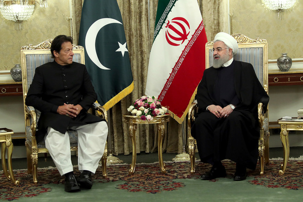 دلایل عمران خان برای میانجیگری میان ایران و عربستان دلایل عمران خان برای میانجیگری میان ایران و عربستان
