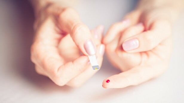 هشدار به افراد دیابتی هشدار به افراد دیابتی