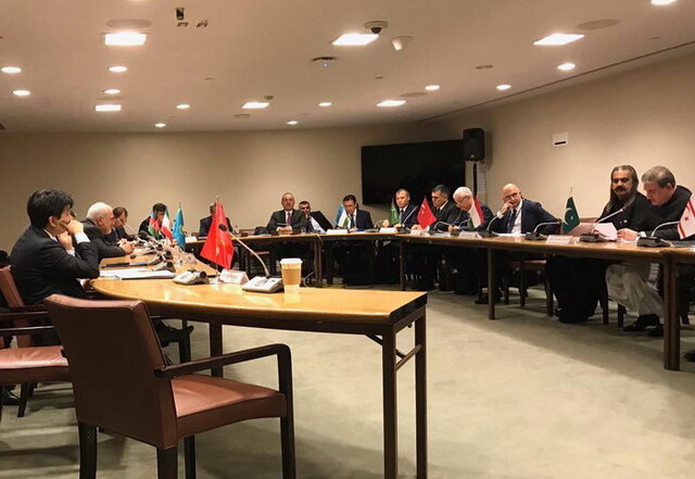 حضور ظریف در نشست وزیران امور خارجه اکو در نیویورک حضور ظریف در نشست وزیران امور خارجه اکو در نیویورک
