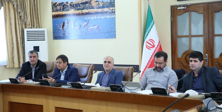 تعیین حقوق مدیران شرکتهای دولتی وابسته به نهادهای عمومی تعیین حقوق مدیران شرکتهای دولتی وابسته به نهادهای عمومی