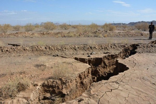 تهران در تسخیر هیولای فرونشست تهران در تسخیر هیولای فرونشست