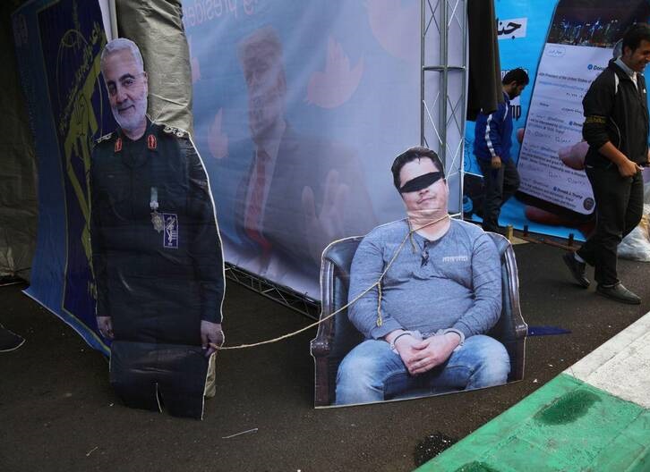 حضور روح الله زم در راهپیمایی 13 آبان تهران! +عکس