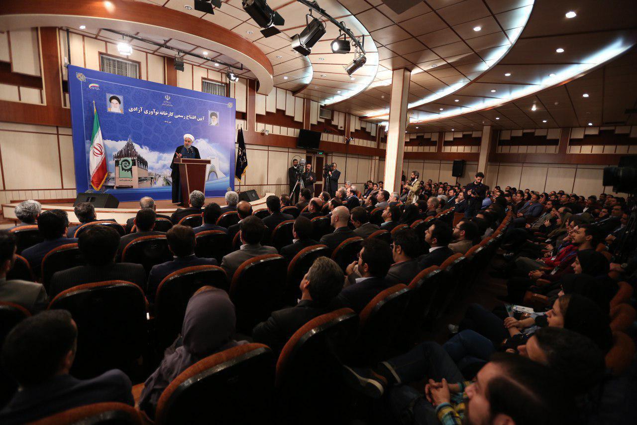 روحانی: مقاومت زمینه را برای مذاکره میسازد/ فردا گام چهارم کاهش تعهدات هستهای را برمیداریم روحانی: مقاومت زمینه را برای مذاکره میسازد/ فردا گام چهارم کاهش تعهدات هستهای را برمیداریم
