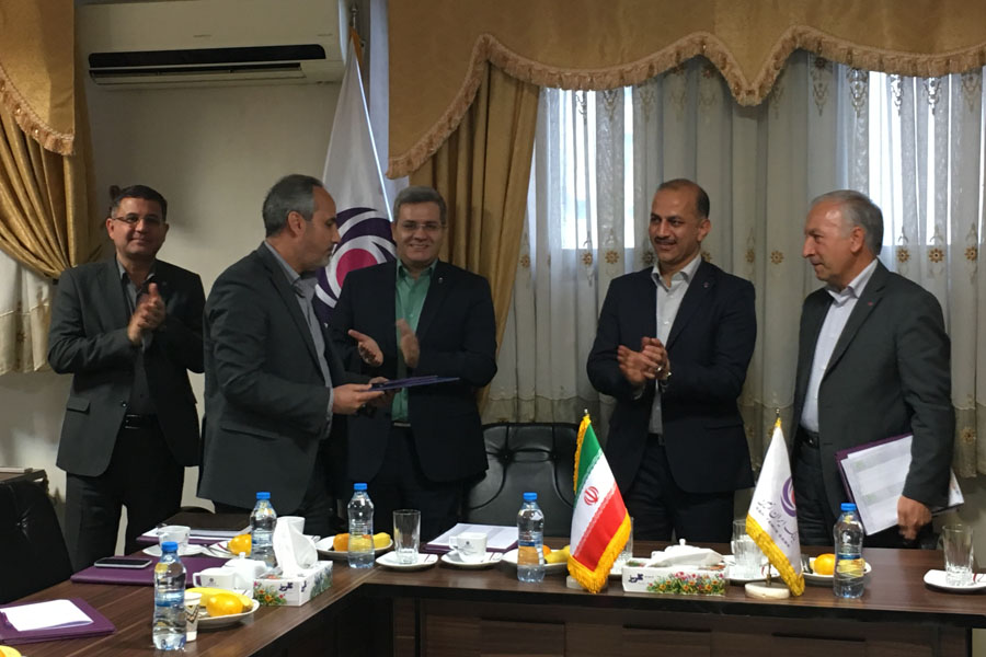 بانک ایران زمین از کار آفرینی حمایت میکند بانک ایران زمین از کار آفرینی حمایت میکند