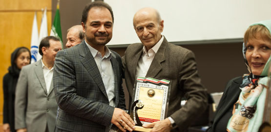 ایرانسل برترین روابط عمومی در «ارتباطات الکترونیک و فضای مجازی» شد ایرانسل برترین روابط عمومی در «ارتباطات الکترونیک و فضای مجازی» شد