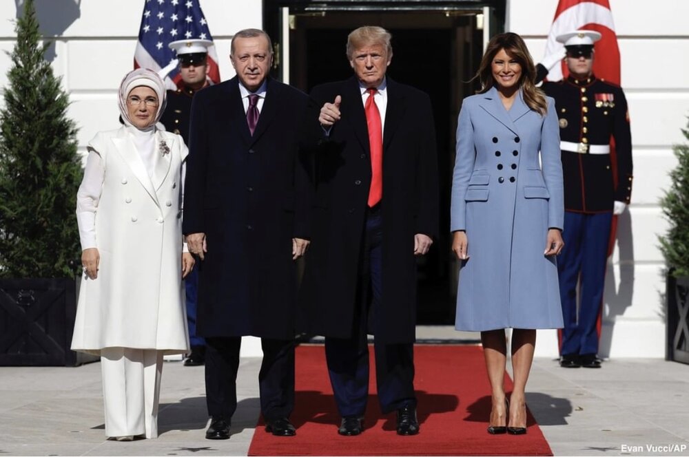 پوشش همسران ترامپ و اردوغان در کاخ سفید +عکس پوشش همسران ترامپ و اردوغان در کاخ سفید +عکس