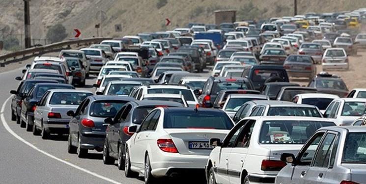 ترافیک پرحجم در محورهای هراز و چالوس ترافیک پرحجم در محورهای هراز و چالوس