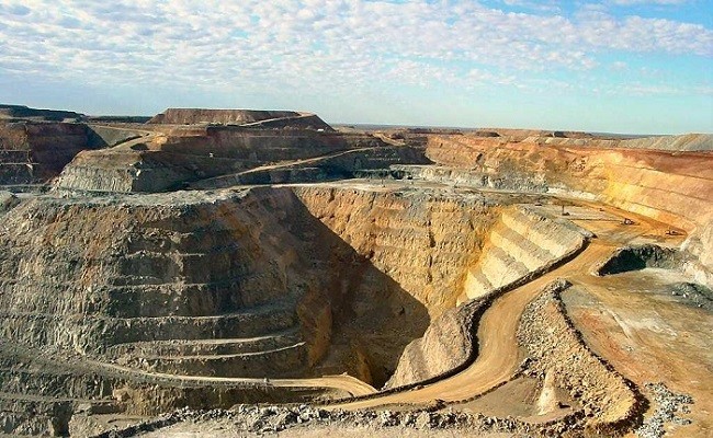 تامین ۱۴میلیون مترمکعب آب سنگان با پروژه بانک آب/ اجرای راهآهن سنگان به سرمایهگذاری ۸۰۰۰میلیارد تومانی نیاز دارد تامین ۱۴میلیون مترمکعب آب سنگان با پروژه بانک آب/ اجرای راهآهن سنگان به سرمایهگذاری ۸۰۰۰میلیارد تومانی نیاز دارد