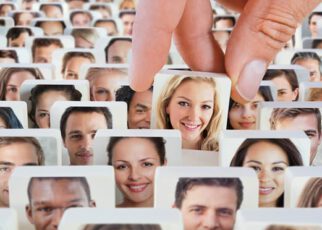 اسکن چهره برای خرید تلفن همراه در چین اجباری شد اسکن چهره برای خرید تلفن همراه در چین اجباری شد