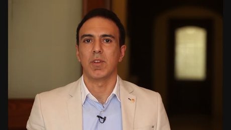 ادعاهای مزدک میرزایی درباره کوچ ناگهانی از ایران ادعاهای مزدک میرزایی درباره کوچ ناگهانی از ایران