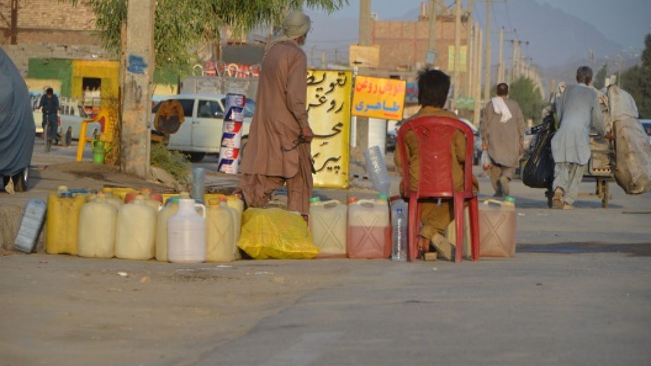 وضعیت سیستان و بلوچستان بعد از افزایش قیمت بنزین وضعیت سیستان و بلوچستان بعد از افزایش قیمت بنزین