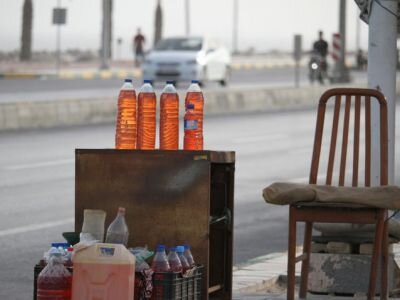 سرقت بنزین از باک خودروها! سرقت بنزین از باک خودروها!