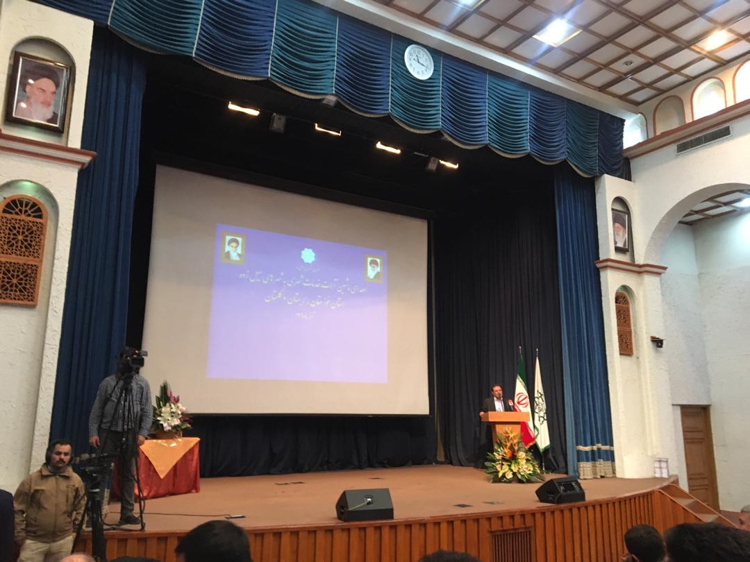 اهدای ۲۰خودرو و ماشینآلات خدمات شهری به سه استان سیلزده اهدای ۲۰خودرو و ماشینآلات خدمات شهری به سه استان سیلزده