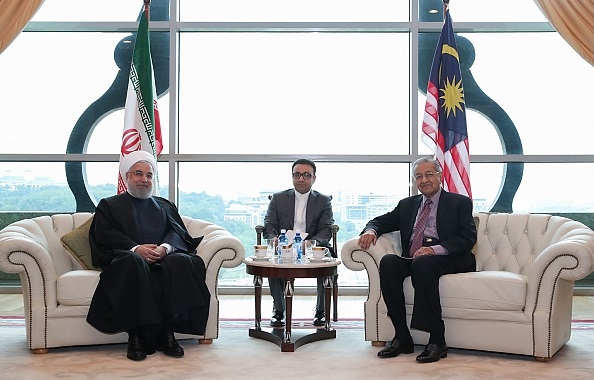 تاکید برهمکاری کشورهای مسلمان در مقابل فشار قدرتهای بزرگ/ بسیاری از مشکلات مسلمانان بدلیل دخالتهای آمریکاست تاکید برهمکاری کشورهای مسلمان در مقابل فشار قدرتهای بزرگ/ بسیاری از مشکلات مسلمانان بدلیل دخالتهای آمریکاست