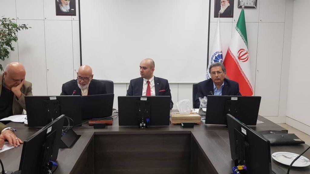 بودجه نفتی خیانت مستمر است به نسلهای آینده/ رشد سرمایهگذاری در برق بالاتر از نفت و گاز شد بودجه نفتی خیانت مستمر است به نسلهای آینده/ رشد سرمایهگذاری در برق بالاتر از نفت و گاز شد