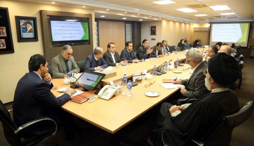 تاکید غریب پور بر لزوم تدوین طرح جامع سنگهای قیمتی و نیمهقیمتی تاکید غریب پور بر لزوم تدوین طرح جامع سنگهای قیمتی و نیمهقیمتی