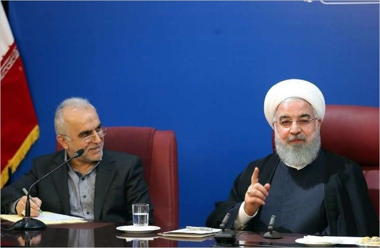 دستور تلفنی رئیس جمهور به وزیر اقتصاد دستور تلفنی رئیس جمهور به وزیر اقتصاد