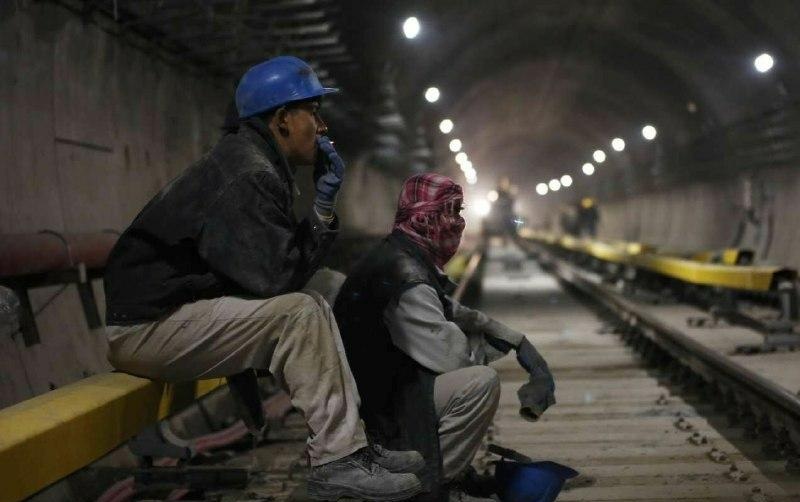 چرا مزد کارگری در سال ۹۸ تعیین نشد؟ چرا مزد کارگری در سال ۹۸ تعیین نشد؟