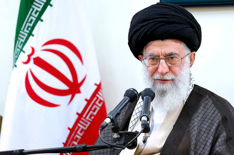 بازخوانی گفتوگوی صمیمانه رهبر انقلاب با جمعی از جوانان بازخوانی گفتوگوی صمیمانه رهبر انقلاب با جمعی از جوانان