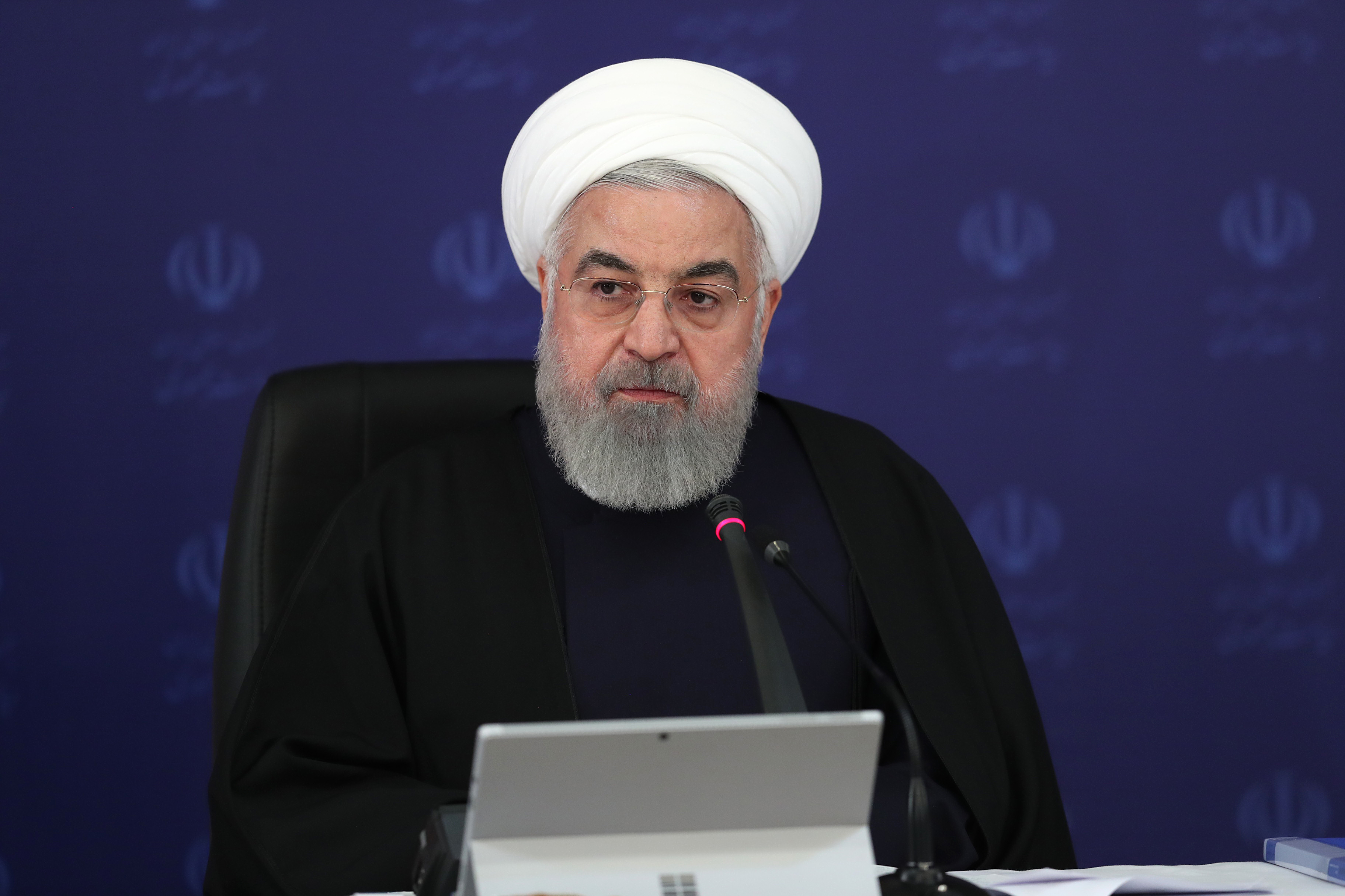 بازگشایی کسب و کارها، پلکانی خواهد بود/ یک میلیون اعتبار در اختیار همه خانوارها قرار میگیرد بازگشایی کسب و کارها، پلکانی خواهد بود/ یک میلیون اعتبار در اختیار همه خانوارها قرار میگیرد