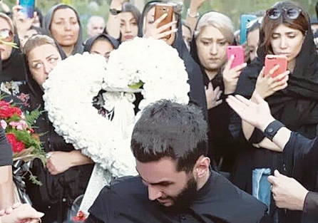 ماجرای عجیب سوگواری برای ملیکا +عکس ماجرای عجیب سوگواری برای ملیکا +عکس