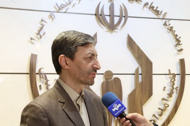 اعطا کارت هدیه یک میلیون تومان به کولبران اعطا کارت هدیه یک میلیون تومان به کولبران