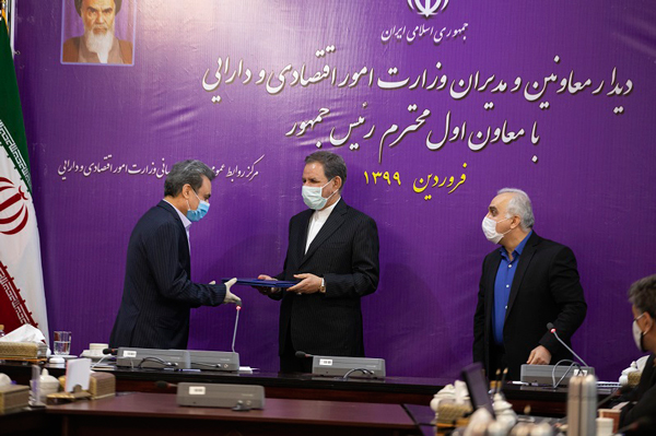 تجلیل معاون اول رییس جمهور از عملکرد موفق بانک ملت تجلیل معاون اول رییس جمهور از عملکرد موفق بانک ملت