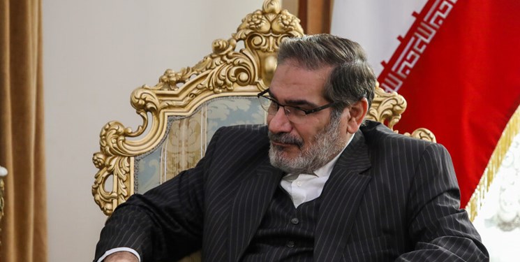شمخانی: ارتش پیامآور آرامش و امنیت است شمخانی: ارتش پیامآور آرامش و امنیت است