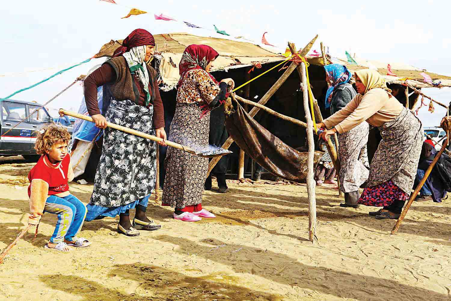 کوچ عشایر در مسیر بحران