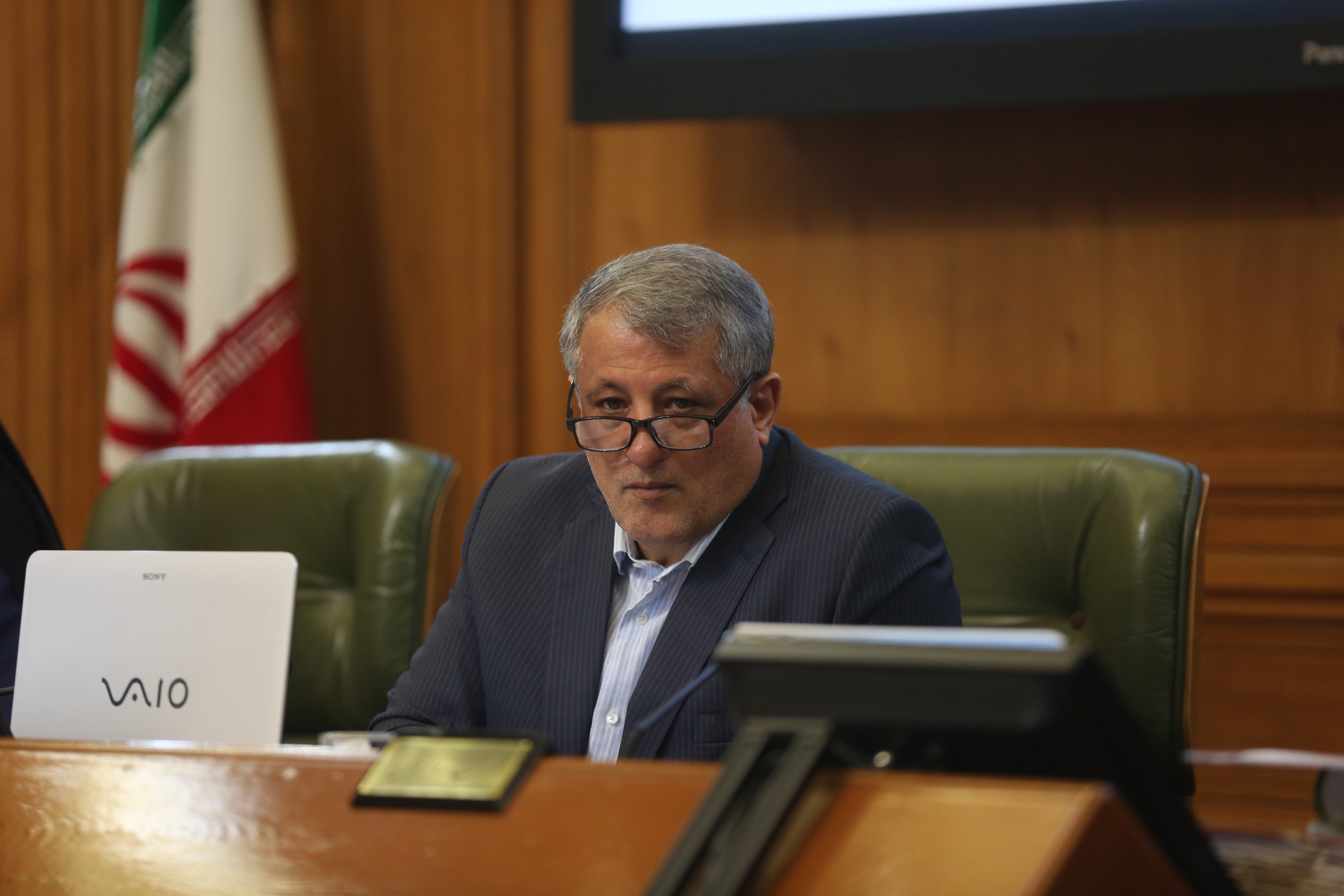 محسن هاشمی؛ حمل و نقل عمومی باید تعطیل شود