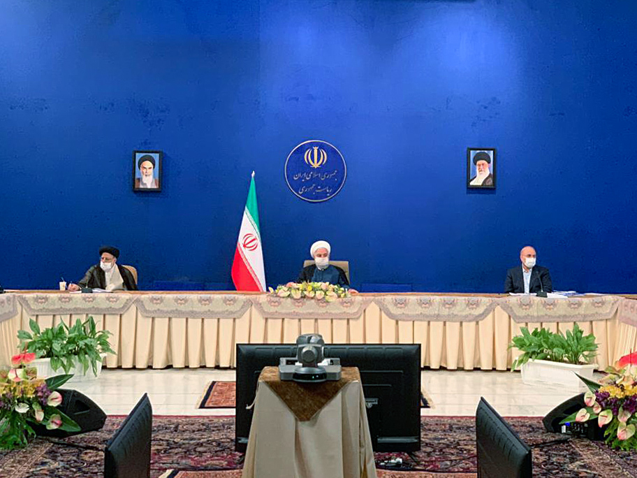 جلسه شورای عالی هماهنگی اقتصادی با حضور سران قوا برگزار میشود جلسه شورای عالی هماهنگی اقتصادی با حضور سران قوا برگزار میشود