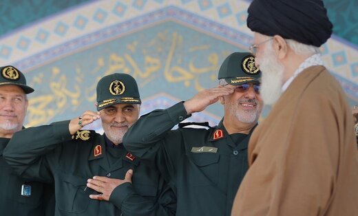 پوستر سایت رهبر انقلاب درباره سردار سلیمانی پوستر سایت رهبر انقلاب درباره سردار سلیمانی