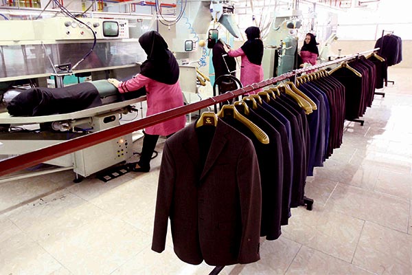 ١.٨میلیارد دلار کالای قاچاق در بازار ١.٨میلیارد دلار کالای قاچاق در بازار