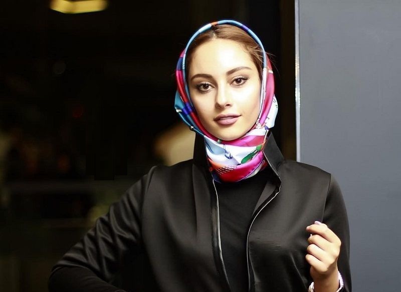 «ترلان پروانه» در آغوش آقای مجری +عکس