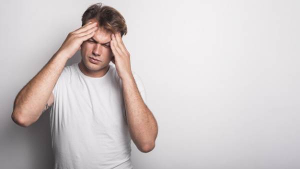 آنچه باید درباره میگرن و سکته مغزی بدانید آنچه باید درباره میگرن و سکته مغزی بدانید
