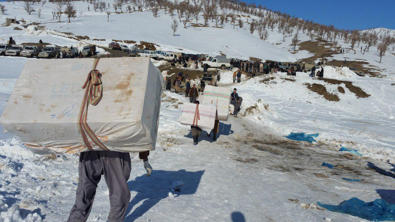 کولبران در اسارت قاچاقچیان کولبران در اسارت قاچاقچیان