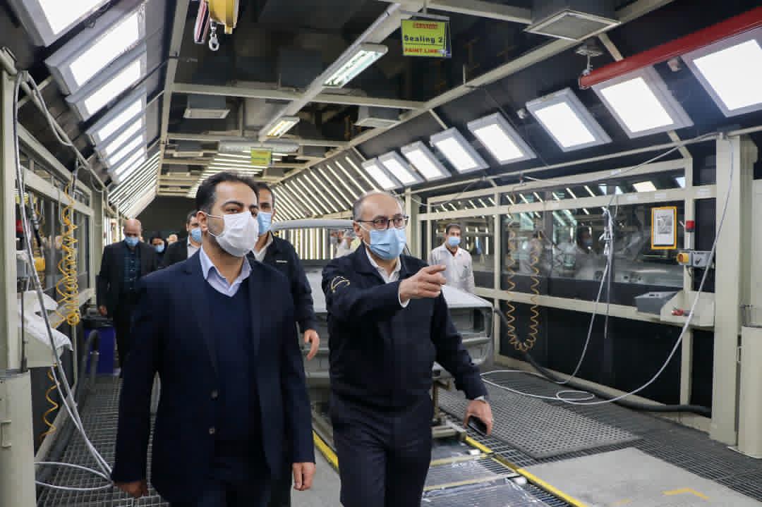 گروه بهمن در آیندهای نزدیک به ضلع سوم بازار خودرو تبدیل میشود گروه بهمن در آیندهای نزدیک به ضلع سوم بازار خودرو تبدیل میشود