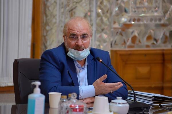 قالیباف: کشور ما از کمبود بودجه رنج نمیبرد قالیباف: کشور ما از کمبود بودجه رنج نمیبرد