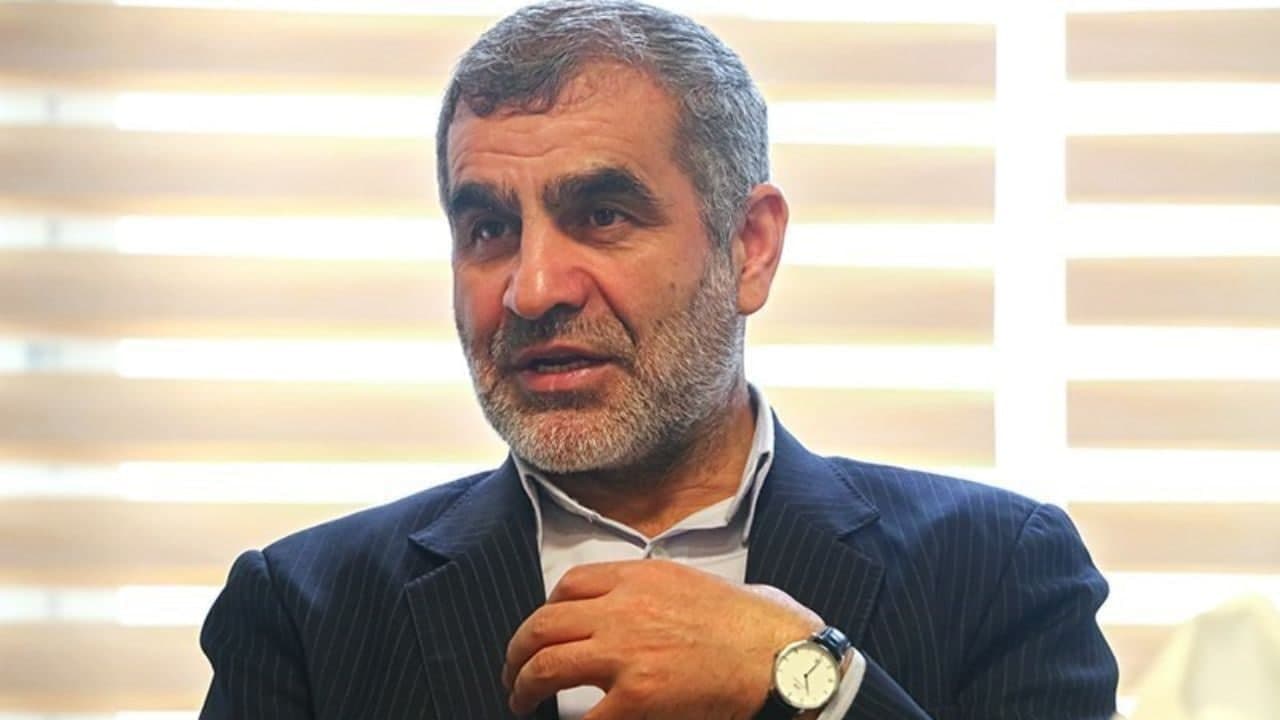 تذکر نمایندگان به دولت برای انجام درست وظایفشان است تذکر نمایندگان به دولت برای انجام درست وظایفشان است