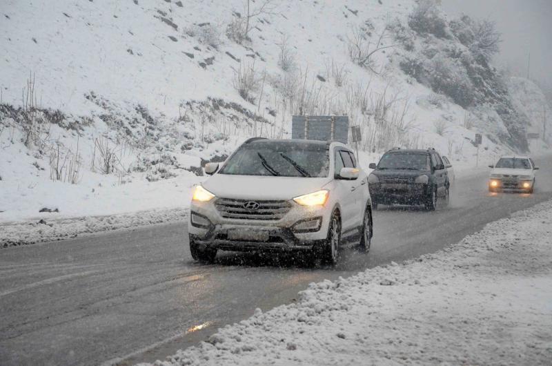جادههای برفی و ضرورت استفاده از تجهیزات زمستانی جادههای برفی و ضرورت استفاده از تجهیزات زمستانی