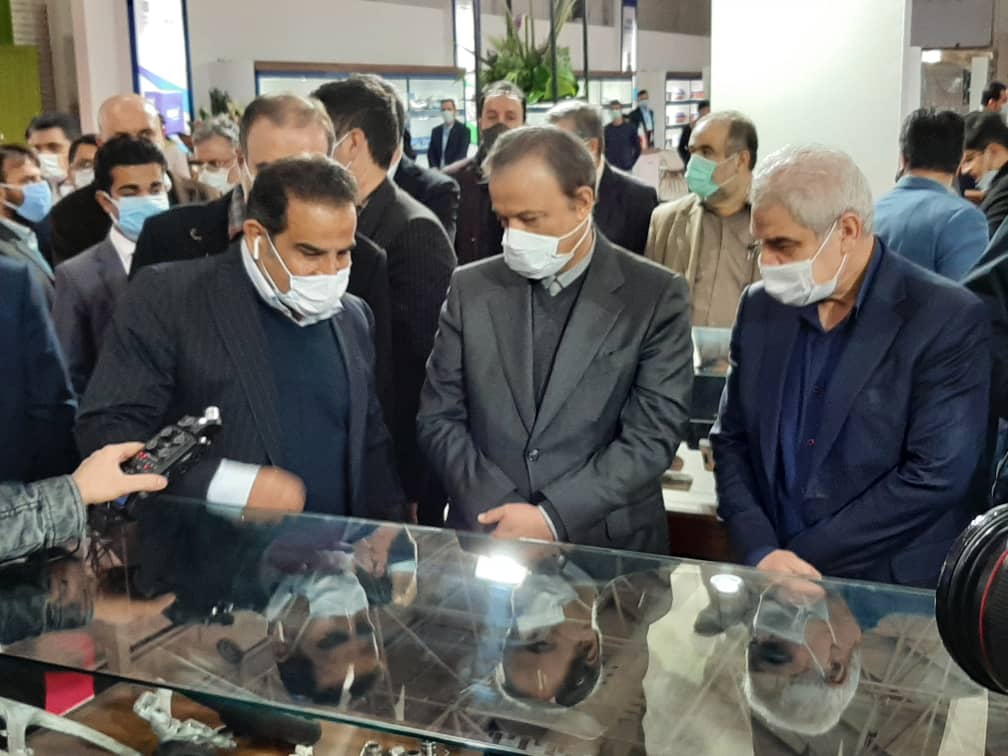 تقدیر رزم حسینی از اقدامات موثر کروز در بومی سازی قطعات خودرو تقدیر رزم حسینی از اقدامات موثر کروز در بومی سازی قطعات خودرو