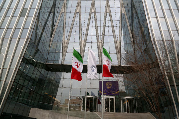 نماد ۶ شرکت بیمهای در تالار شیشهای به رنگ سبز درآمد نماد ۶ شرکت بیمهای در تالار شیشهای به رنگ سبز درآمد