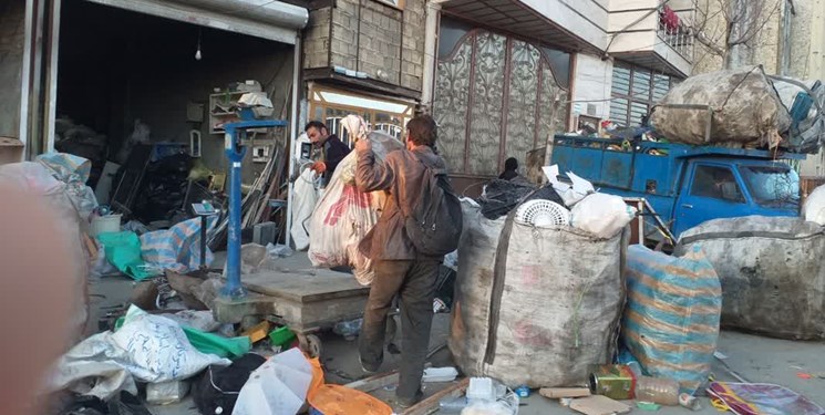 گشت و گذار با زباله گردها گشت و گذار با زباله گردها