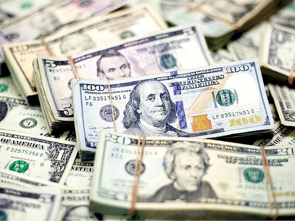 اسکناس آمریکایی زیر ۲۴ هزار تومان نرفت اسکناس آمریکایی زیر ۲۴ هزار تومان نرفت