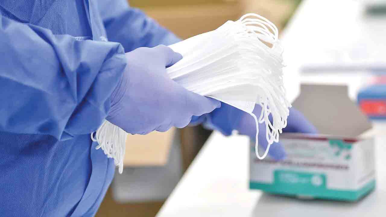 ماسکهای بازیافتی به جاده تبدیل میشود +عکس ماسکهای بازیافتی به جاده تبدیل میشود +عکس