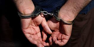 گروه ۳نفره خرید و فروش سلاح جنگی دستگیر شدند گروه ۳نفره خرید و فروش سلاح جنگی دستگیر شدند