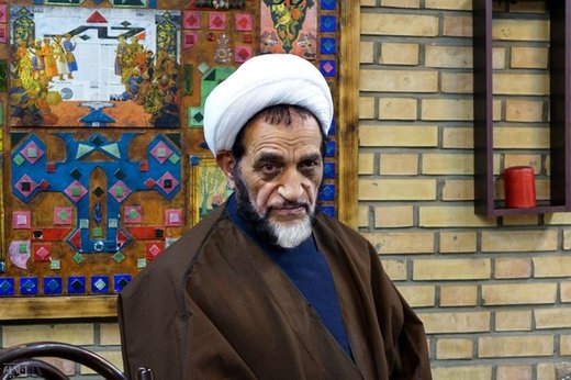 احمدی نژاد جریان سوم اصولگرایی را کلید میزند؟ احمدی نژاد جریان سوم اصولگرایی را کلید میزند؟