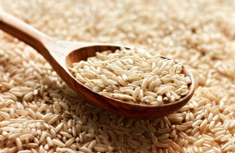 چرا برنج قهوه‌ای جایی در سفره ایرانی ندارد؟