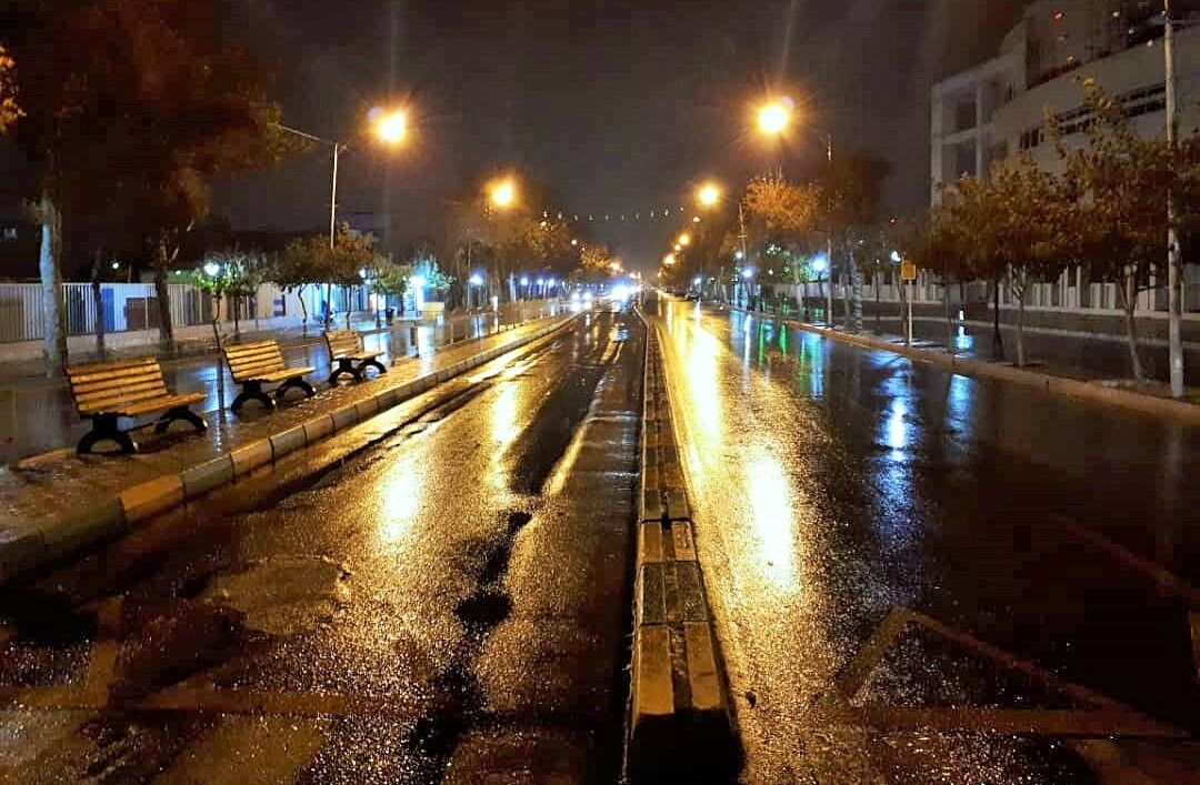 تردد شبانه در جادهها ممنوع نیست تردد شبانه در جادهها ممنوع نیست